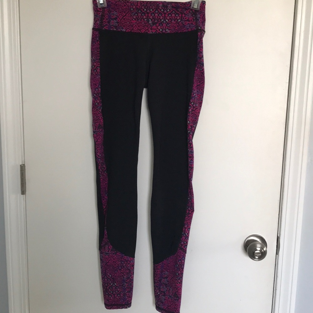 XS Gaiam full length yoga pants never worn
